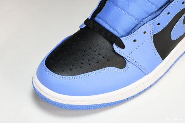 Mid  University Black Blue 1 DQ8426-401  Jordan 0122